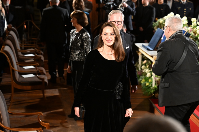 FOTO: Jana Fialová zvolila černé šaty. – stránka 1