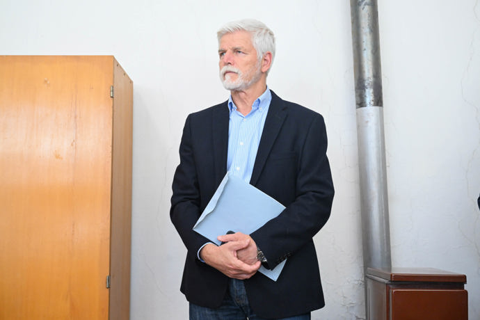 FOTO: Petr Pavel odvolil. – stránka 1