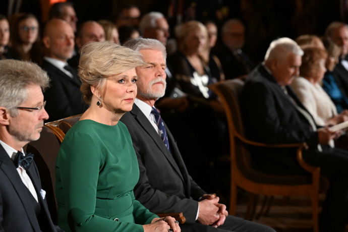 FOTO: Eva Pavlová v šatech od českých návrhářek. – stránka 31