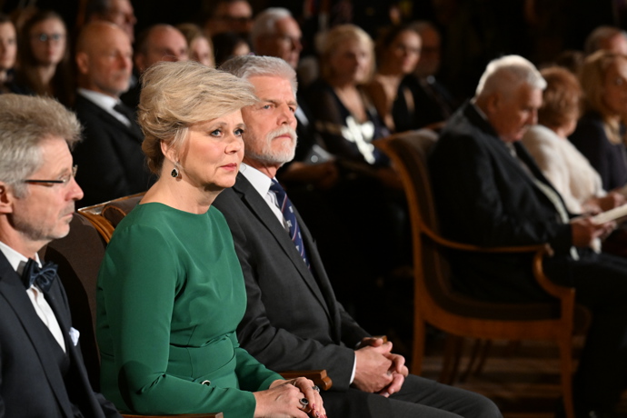 FOTO: Manželka prezidenta Petra Pavla v centru dění. – stránka 30