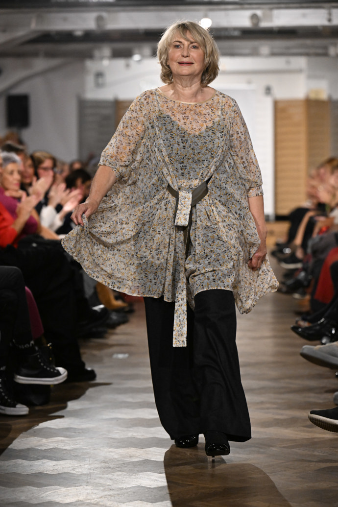 FOTO: Eliška Balzerová se prošla po mole jako modelka. – stránka 6