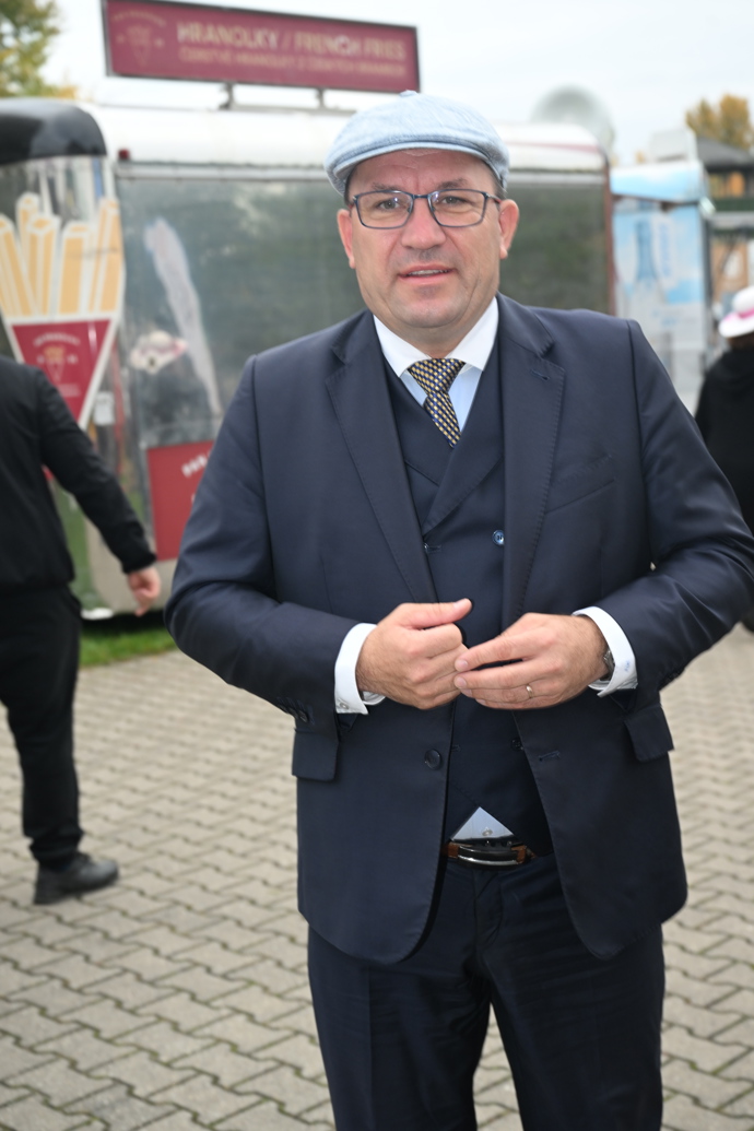 FOTO: Velká pardubická 2025. – stránka 32