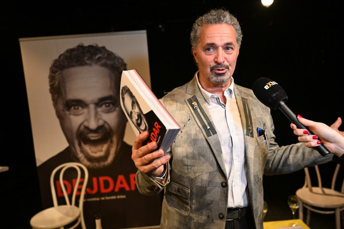 FOTO: Martin Dejdar během rozhovoru pro eXtra.cz. – stránka 17