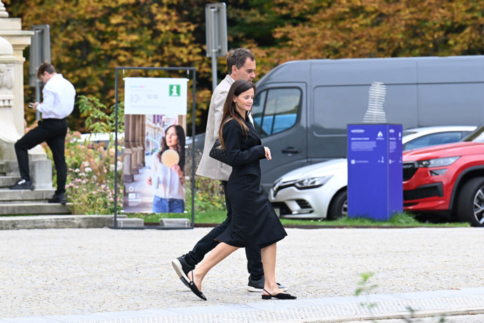 FOTO: Pár vypadal spokojeně. – stránka 1