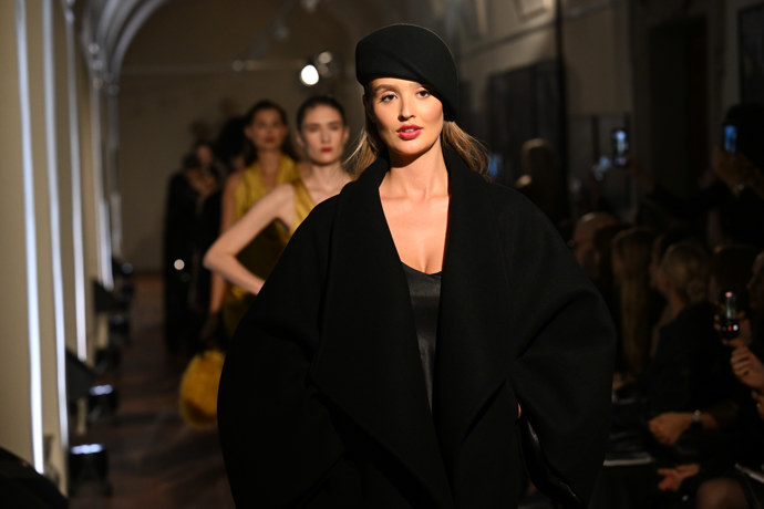 FOTO: Linda Górecká na přehlídkovém mole. – stránka 3