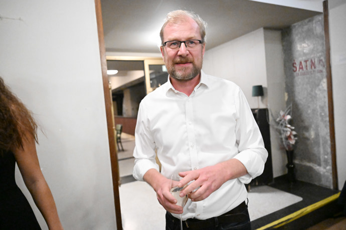 FOTO: Martin Pechlát je oblíbený herec. – stránka 12