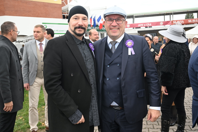 FOTO: Velká pardubická 2025. – stránka 22