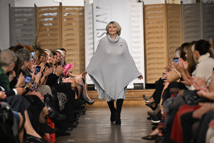 FOTO: Eliška Balzerová na mole. – stránka 3