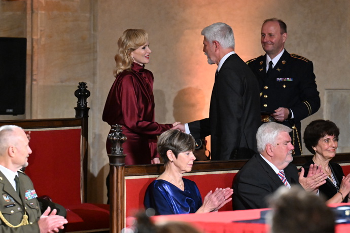 FOTO: Herečka Aňa Geislerová dostala vyznamenání. – stránka 6