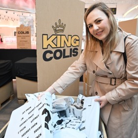 Šéfredaktorka Kristina vyzkoušela nákup ztracených balíčků osobně. 