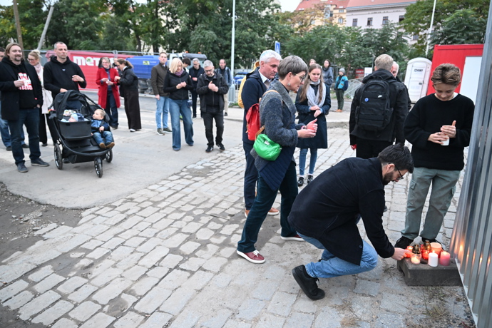 FOTO: V neděli se uskutečnily demonstrace proti Filipu Turkovi. – stránka 26