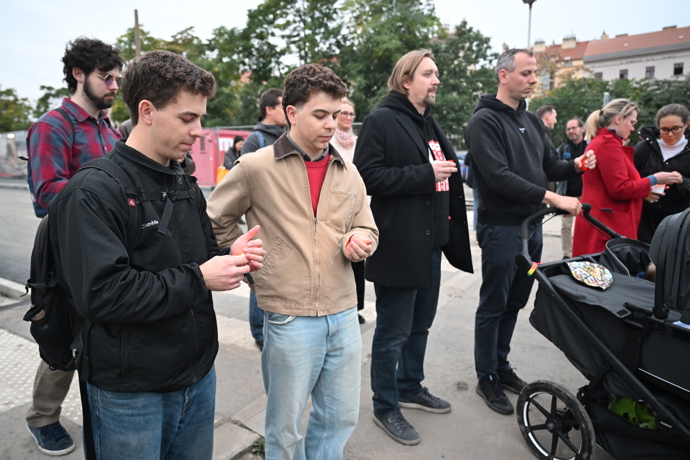 FOTO: V neděli se uskutečnily demonstrace proti Filipu Turkovi. – stránka 22