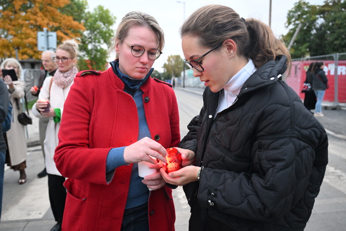 FOTO: Demonstrace se postupně plnila. – stránka 21