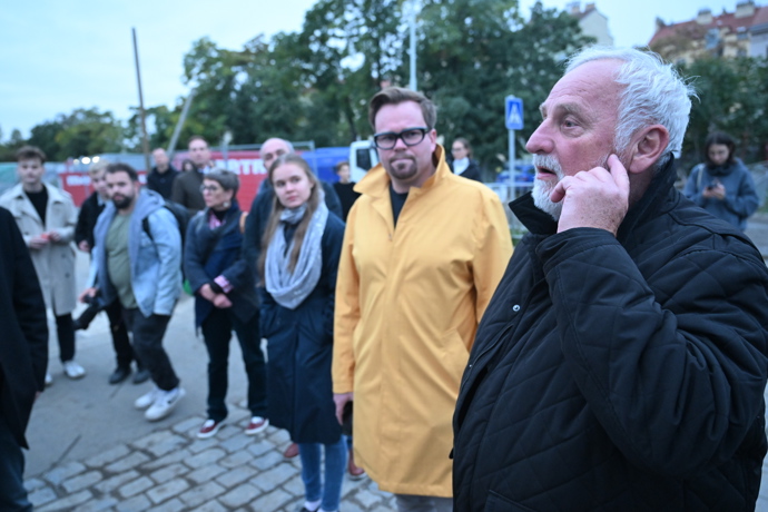 FOTO: Na demonstraci byly mladší i starší generace. – stránka 12