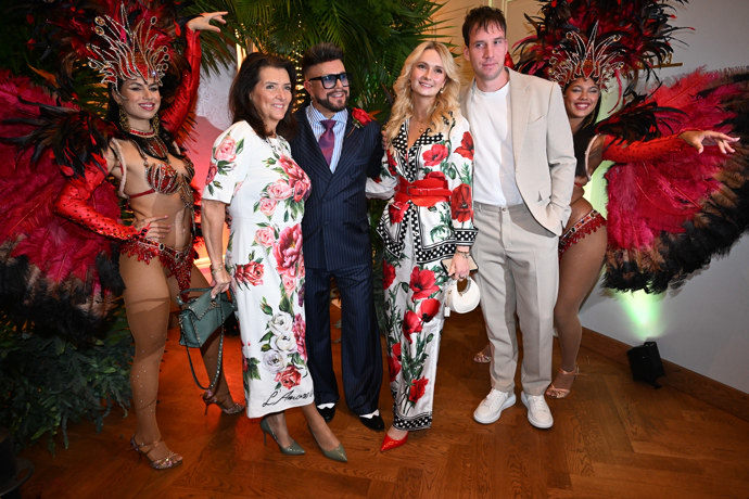 FOTO: Luxus, elegance a spontánnost — přesně tak vypadal večer po Osmanyho stylu. – stránka 84