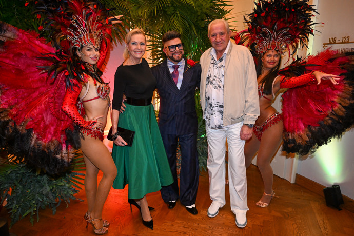 FOTO: Osmany Laffita přivítal hosty ve velkém stylu. – stránka 6