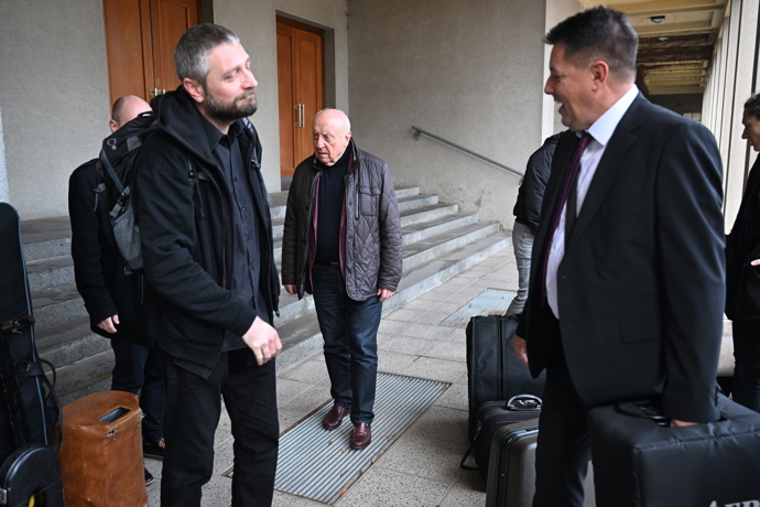 FOTO: Pohřeb Jana Šatry. – stránka 31