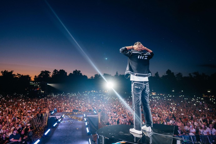 FOTO: Marek Ztracený bude příští rok vystupovat na Letné. – stránka 4