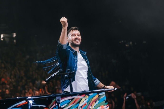 FOTO: Marek Ztracený plný nadšení. – stránka 3