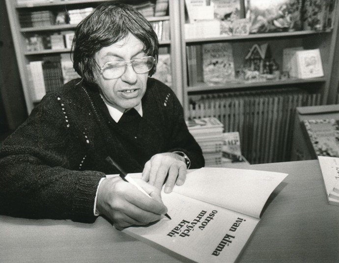 FOTO: Ivan Klíma byl jedním z nejznámějších českých spisovatelů. – stránka 8