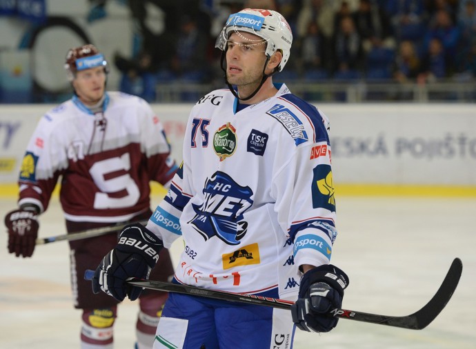 FOTO: Richard Stehlík. – stránka 10