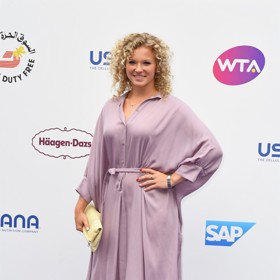 Půvabná devětadvacetiletá tenistka Kateřina Siniaková má ve skříni spoustu pastelových barev. Nosí fialovou...