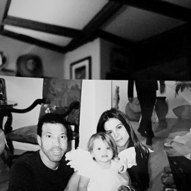 Obětí napadení ze strany Brendy se stala tehdejší milenka Lionela Richieho Diane Alexander. Tu si zpěvák později vzal za ženu a vychovali syna Milese a dceru Sofii (na snímku).