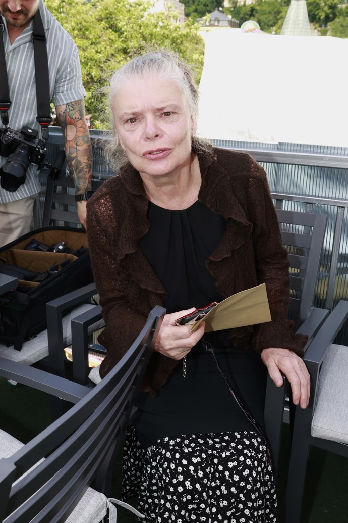 FOTO: Zuzana Bydžovská šediny neskrývá. – stránka 1