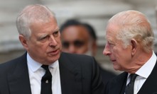 Král Karel III. zbavil prince Andrewa všech zbylých titulů. 