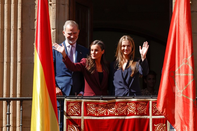 FOTO: Princezna Leonor se ukazuje na společenských akcích stále častěji. – stránka 1
