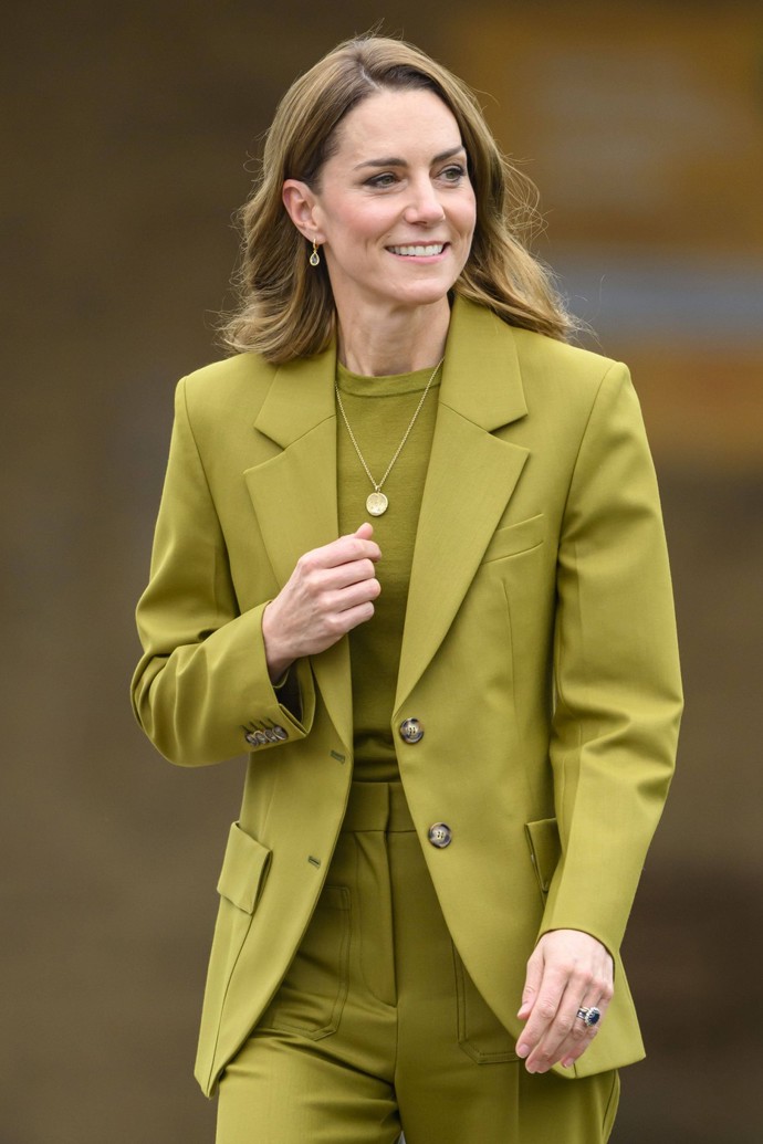 FOTO: Kate Middleton oblékla zelený komplet. – stránka 3