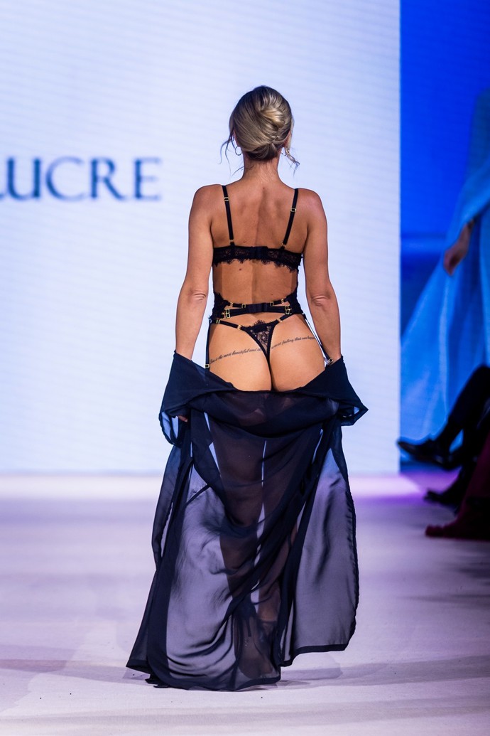 FOTO: Nela Slováková šla do spodního prádla. – stránka 10