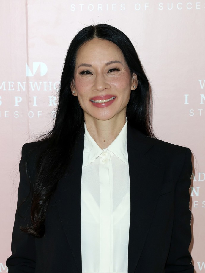 FOTO: Lucy Liu je stále krásná žena. – stránka 1