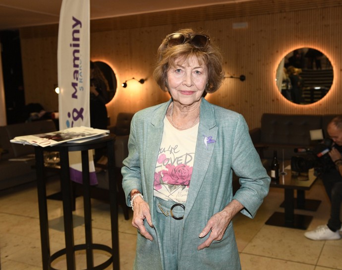 FOTO: Jana Jiskrová oslavila 82. narozeniny. – stránka 9