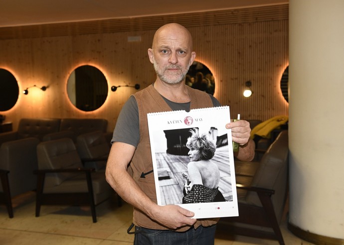 FOTO: Hynek Čermák nafotil Janu Jiskrovou. – stránka 7