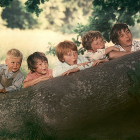 Původní scénář vznikl v mysli baviče Antonína "Strýčka" Jedličky. Na snímku jsou zleva Jiří Brož, Tomáš Holý, David Vlček, Igor Nachtigal a Petr Starý.