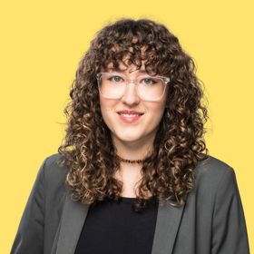 Julie Smejkalová se stala nejmladší poslankyní od vzniku České republiky. 