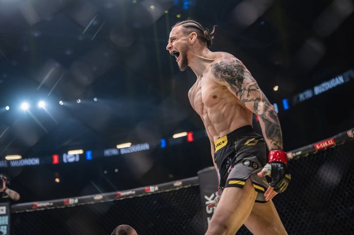 FOTO: Tomáš Mudroch alias Ostravský express. – stránka 17