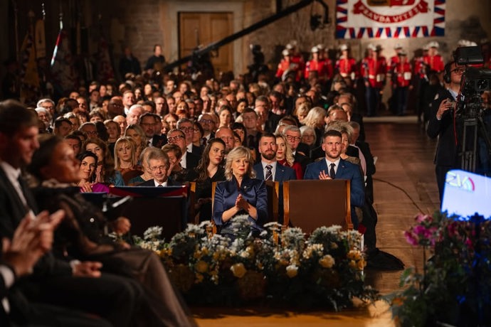 FOTO: Eva Pavlová zazářila na loňském předávání státních vyznamenání. – stránka 48
