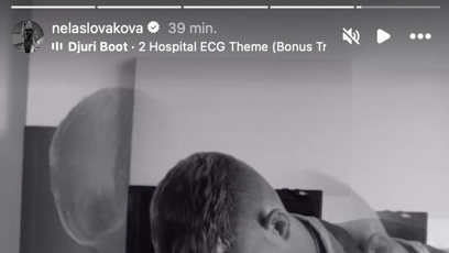 FOTO: Radek Roušal své lásce  Nele Slovákové dává péči.