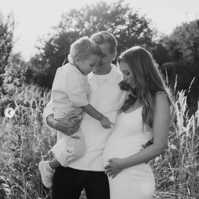 David Gránský s manželkou Nikolou oznámili, že se rodina rozroste o druhého synka. 