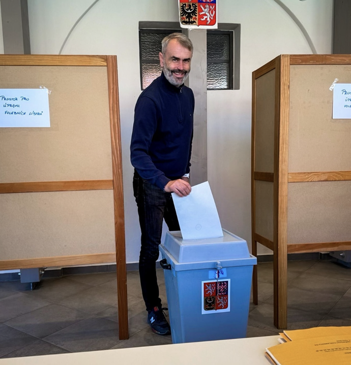 FOTO: Volit byl i politik Robert Šlachta.