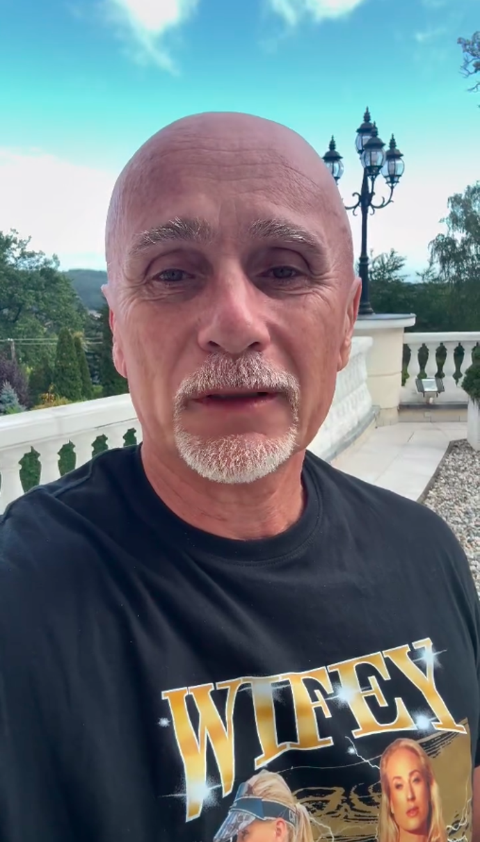 FOTO: Příspěvek na Facebooku bere jako osobní útok. – stránka 9