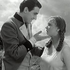 Jana Dítětová ve filmu Prstýnek (1944).