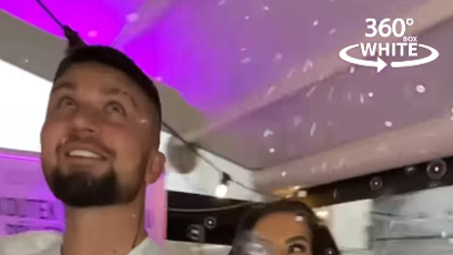 FOTO: Oslava se konala na lodi.