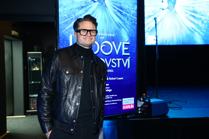 FOTO: Ondřej dopřeložil písně k muzikálu Ledové Království. – stránka 6