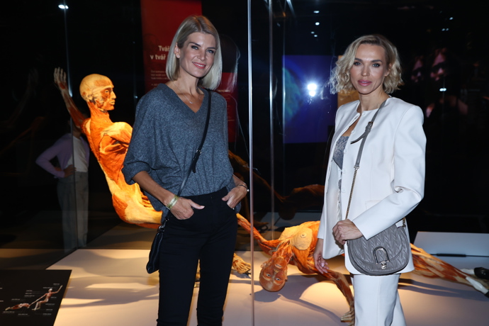 FOTO: Iveta Lutovská a Hana Mašlíková. – stránka 1