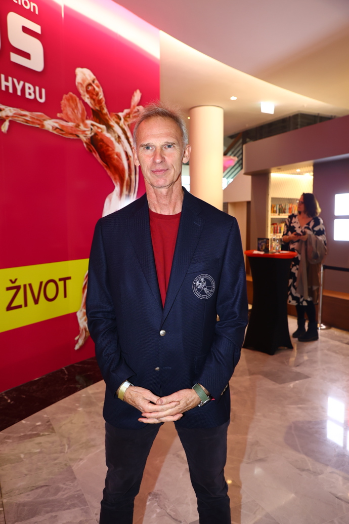 FOTO: Překvapivě dorazil i Dominik Hašek. – stránka 10