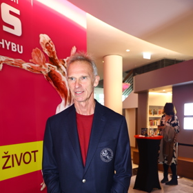 Hašek dlouhodobě podporuje Ukrajinu a odmítá ruskou agresi.