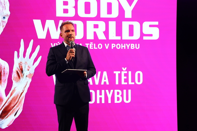 FOTO: Libor Bouček by se prý do Zrádců jako moderátor nehodil. – stránka 8